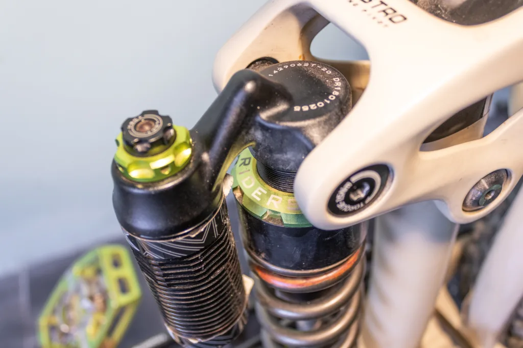 Come il SAG ti cambia la MTB Giant Regn SX1 DVO suspension
