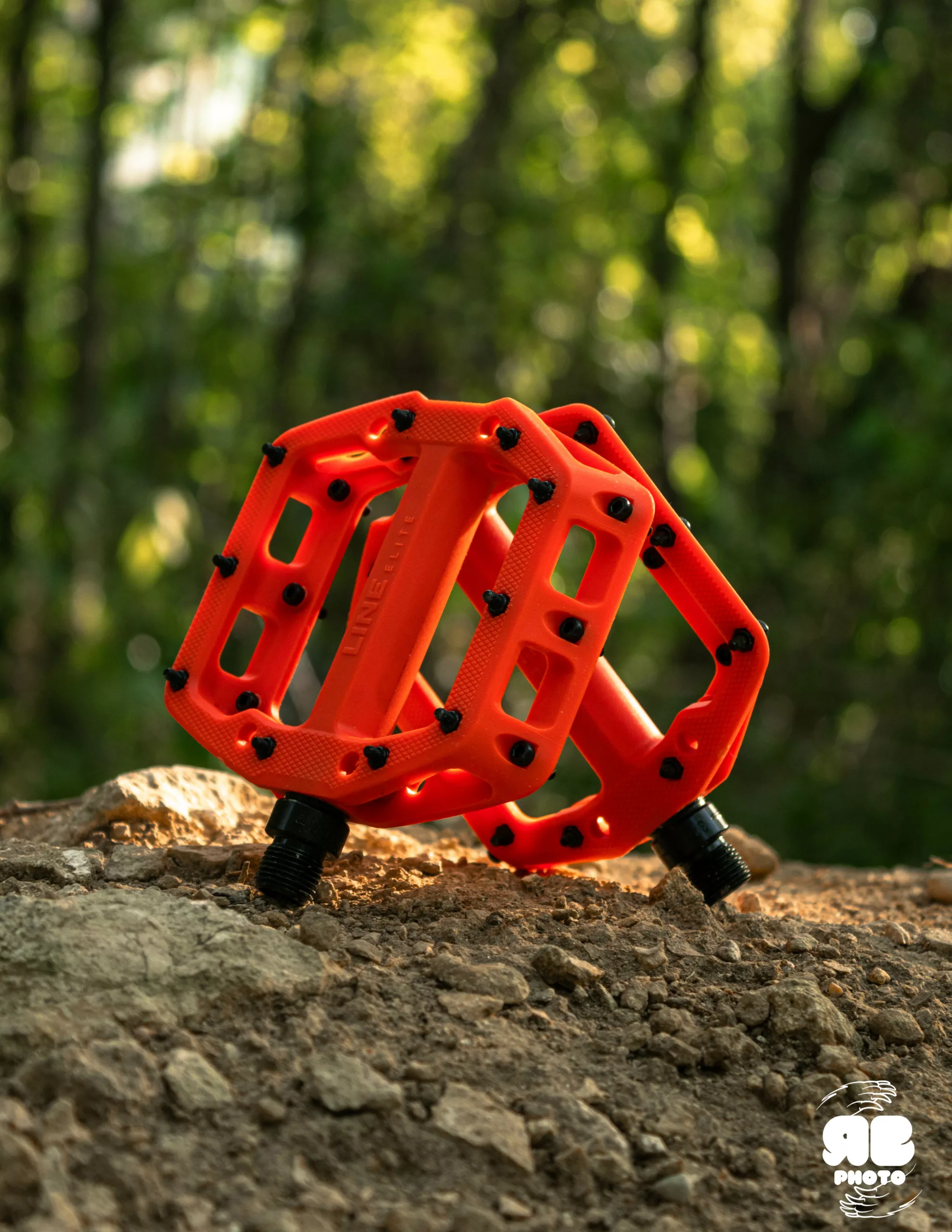 trek line elite pedals flat pedals
