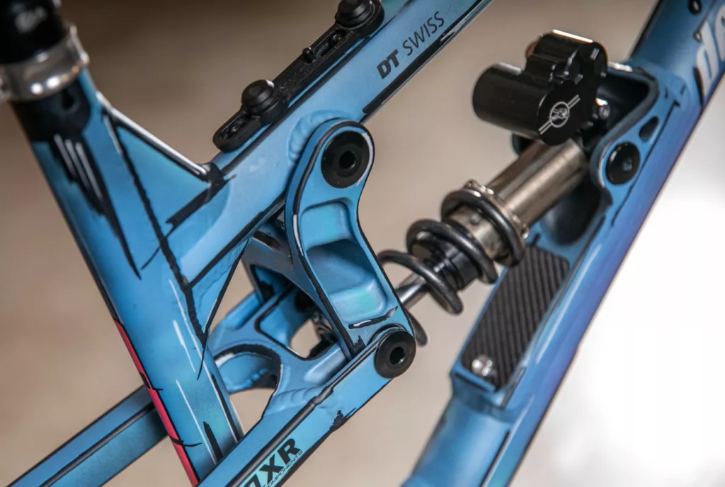 Bjorn Dead Rabbit custom build swizerland svizera MTB custom artigianato