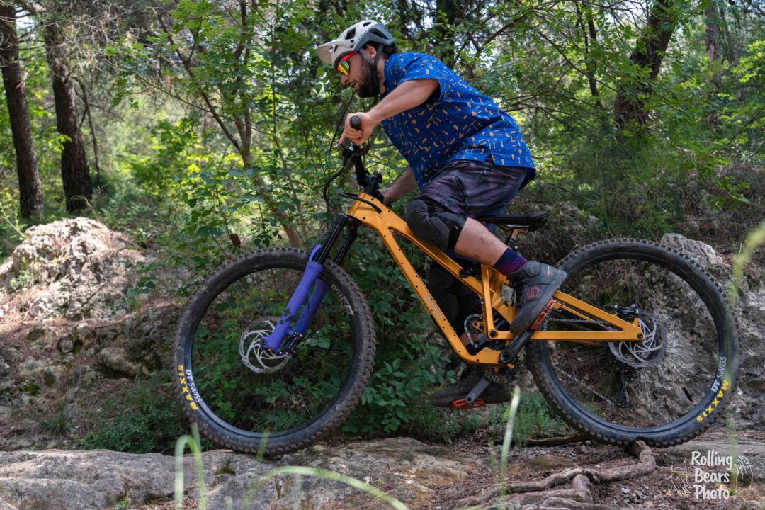 aper bikes kom pace formula selva nebbia sospensioni xc enduro mtb